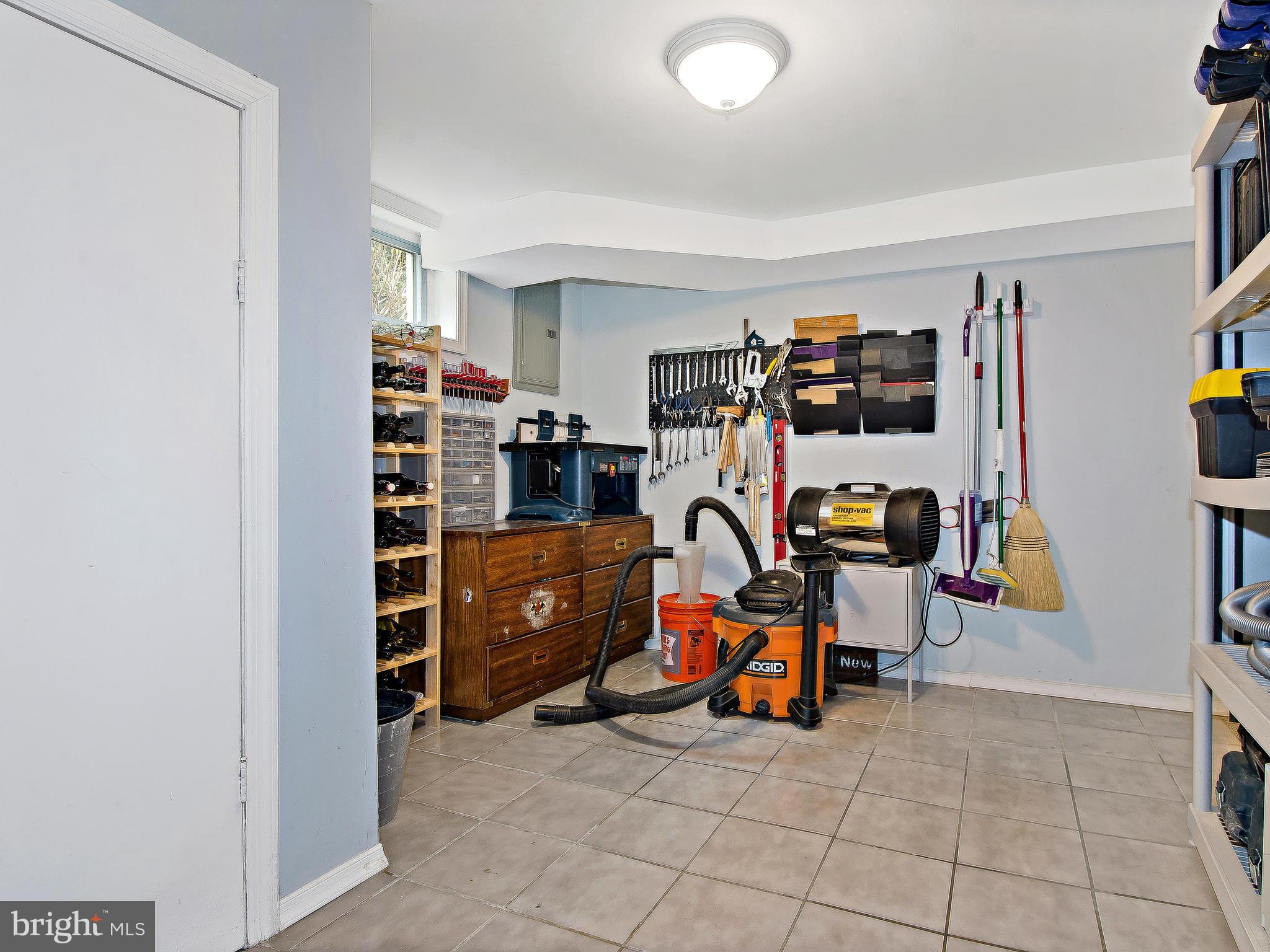 10202 Colesville Road Silver Spring, MD 20901 - Photo 24 of 30 Great storage space to keep you organized.