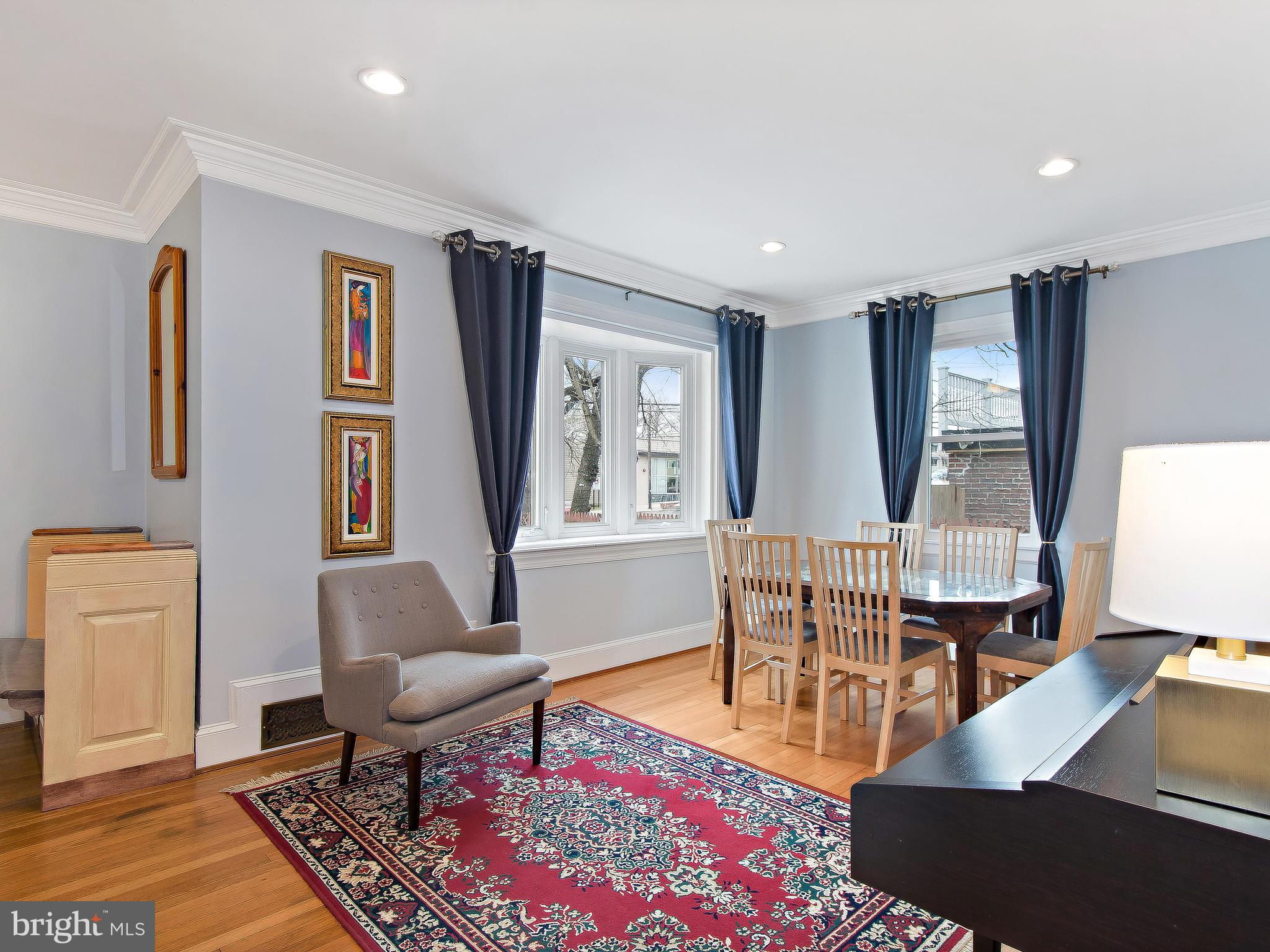 10202 Colesville Road Silver Spring, MD 20901 - Photo 7 of 30 Sun filled living/dining room.