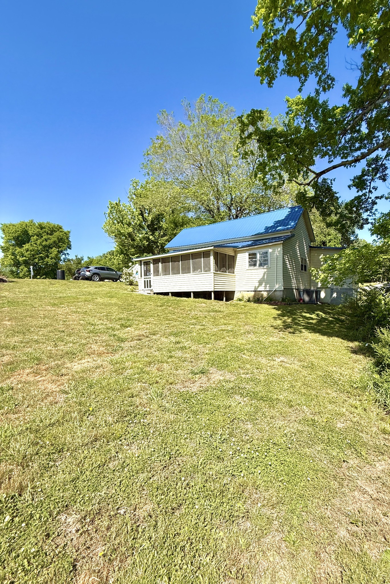 2 Hardin Loop Westpoint, TN 38486 - Photo 4 of 27 a view of a house with a big yard