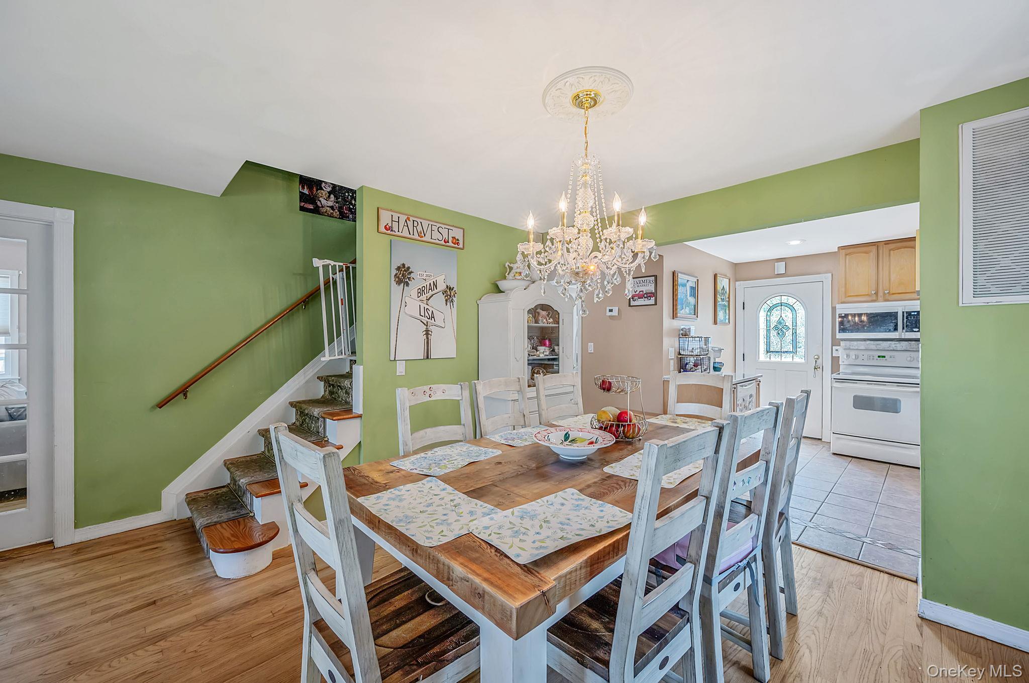 61 North Ocean Avenue Islip, NY 11751 - Photo 15 of 36
