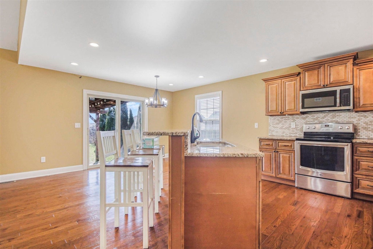 313 Maple Ridge Street Bowling Green, KY 42101 - Photo 7 of 35 Gallery Image 7