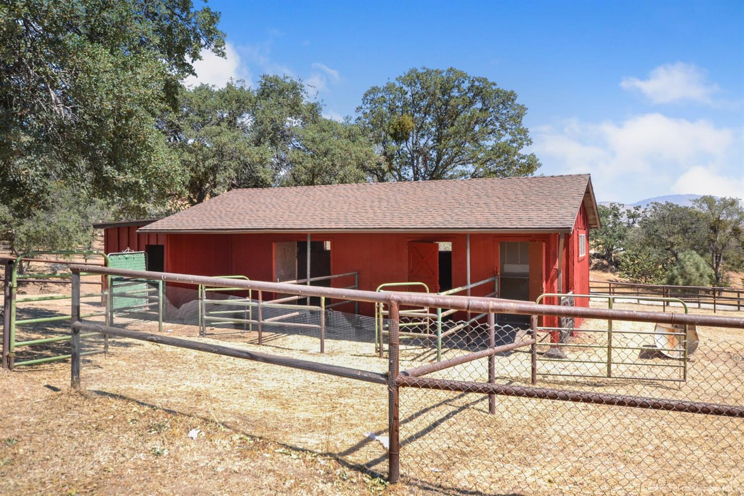 23323 Willow Canyon Road Tehachapi, CA 93561 - Photo 12 of 47 Gallery Image 12