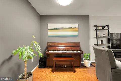 $585,000 | 2433 South Walter Reed Drive, Unit 181, Arlington, VA 22206