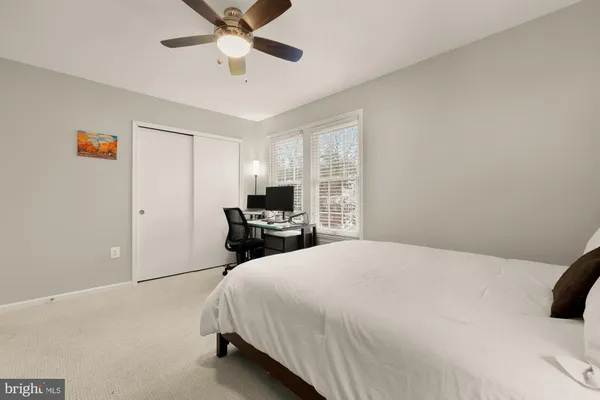 $585,000 | 2433 South Walter Reed Drive, Unit 181, Arlington, VA 22206