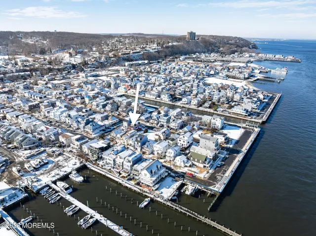 $899,999 | 14 Sea Drift Avenue, Highlands, NJ 07732