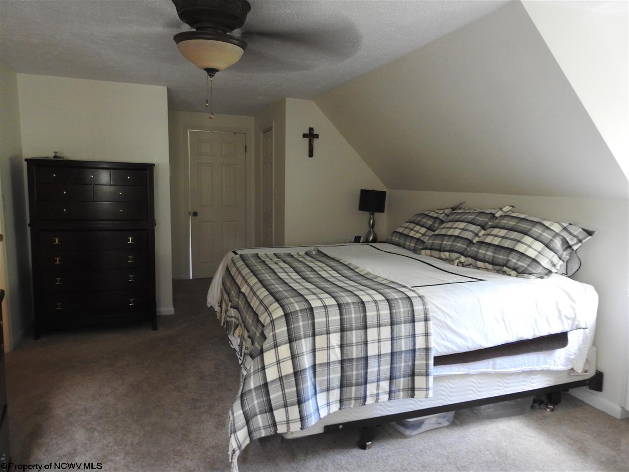 103 CANNERY Lane Clarksburg, WV 26301 - Photo 10 of 20 Gallery Image 10