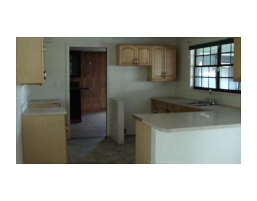 2704 Ave R Fort Pierce, FL 34947 - Photo 4 of 10 Additional Photo