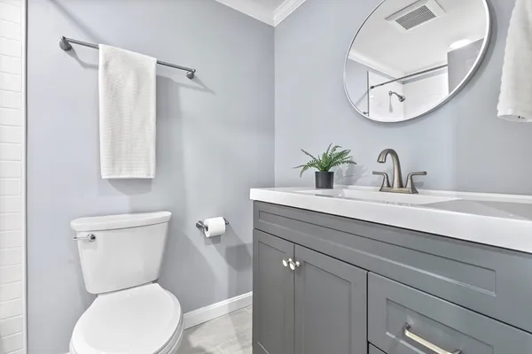 $840,000 | 17 Henley Street, Unit B, Boston, MA 02129