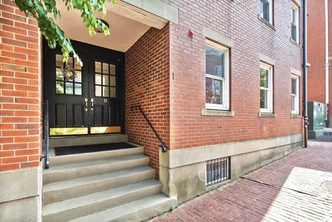 $899,000 | 17 Henley Street, Unit B, Boston, MA 02129