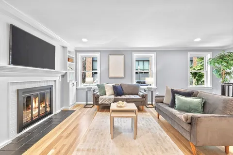 $899,000 | 17 Henley Street, Unit B, Boston, MA 02129