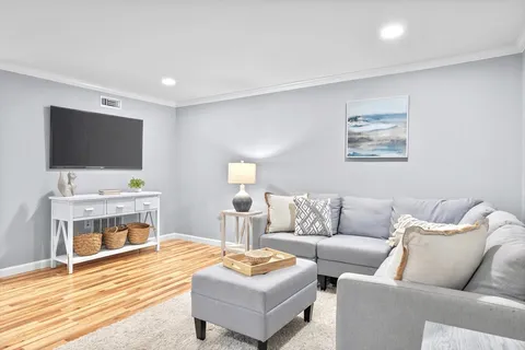 $899,000 | 17 Henley Street, Unit B, Boston, MA 02129
