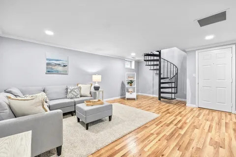 $899,000 | 17 Henley Street, Unit B, Boston, MA 02129