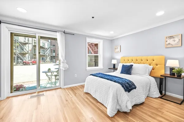 $840,000 | 17 Henley Street, Unit B, Boston, MA 02129