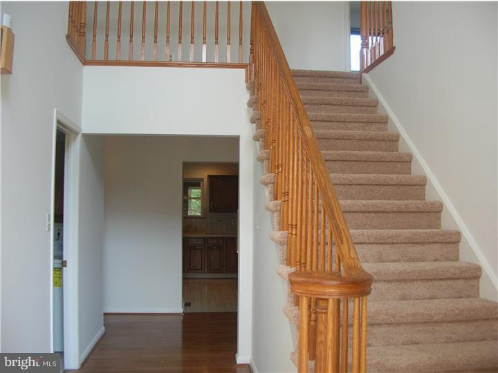 179 Bordentown Georgetown Road Chesterfield, NJ 08515 - Photo 5 of 25 Foyer