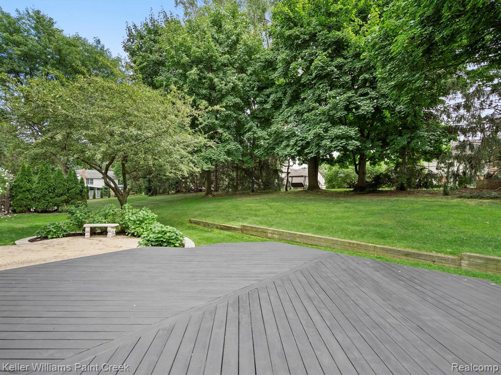 319 Lake Forest Road Rochester Hills, MI 48309 - Photo 39 of 42