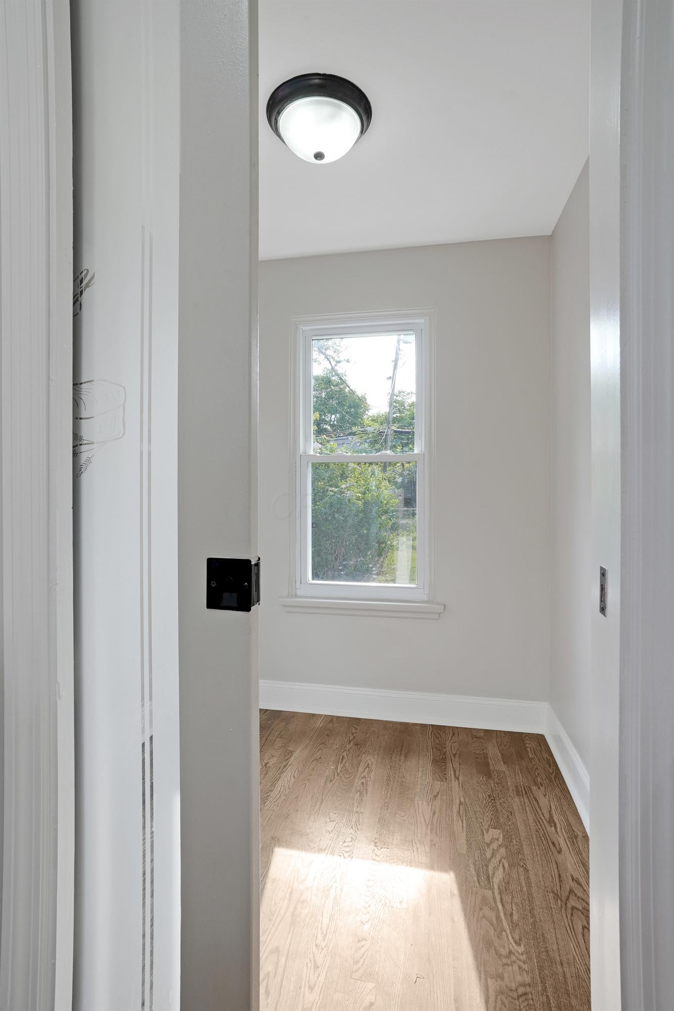 930 Berkeley Road Columbus, OH 43206 - Photo 11 of 39 Gallery Image 11