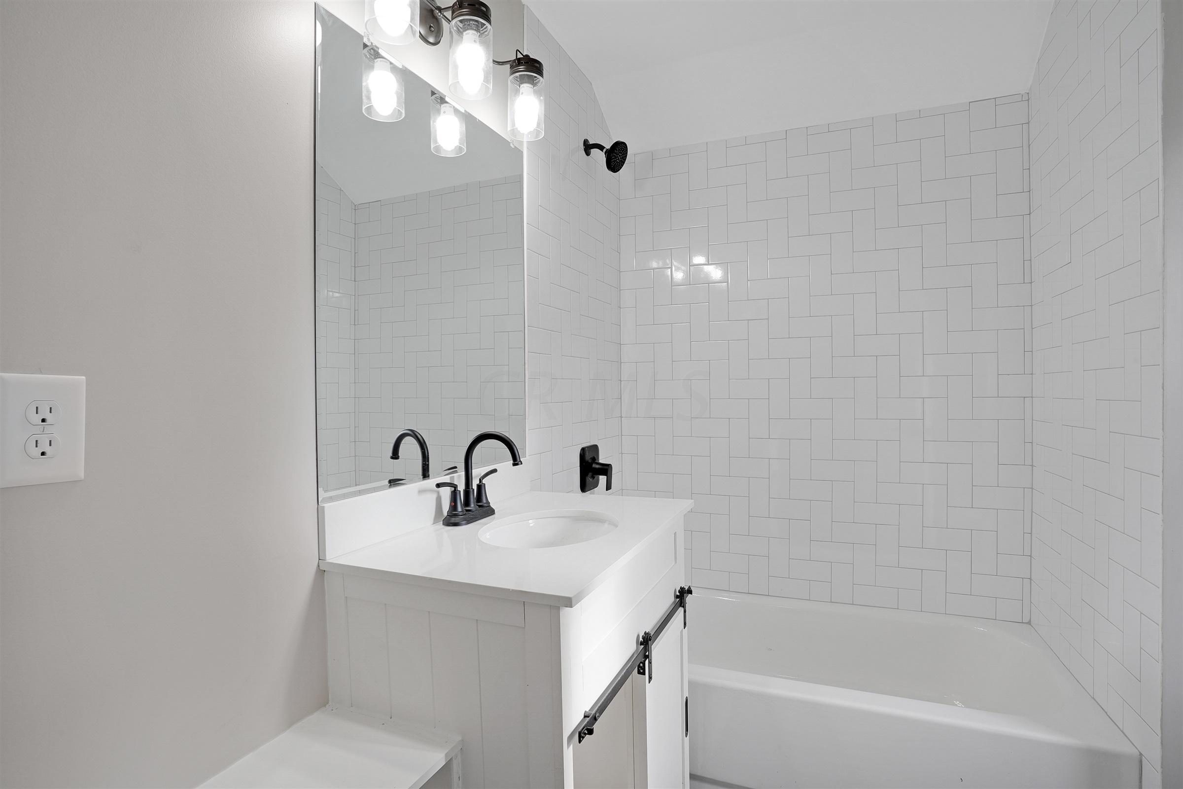 930 Berkeley Road Columbus, OH 43206 - Photo 26 of 39 Gallery Image 26