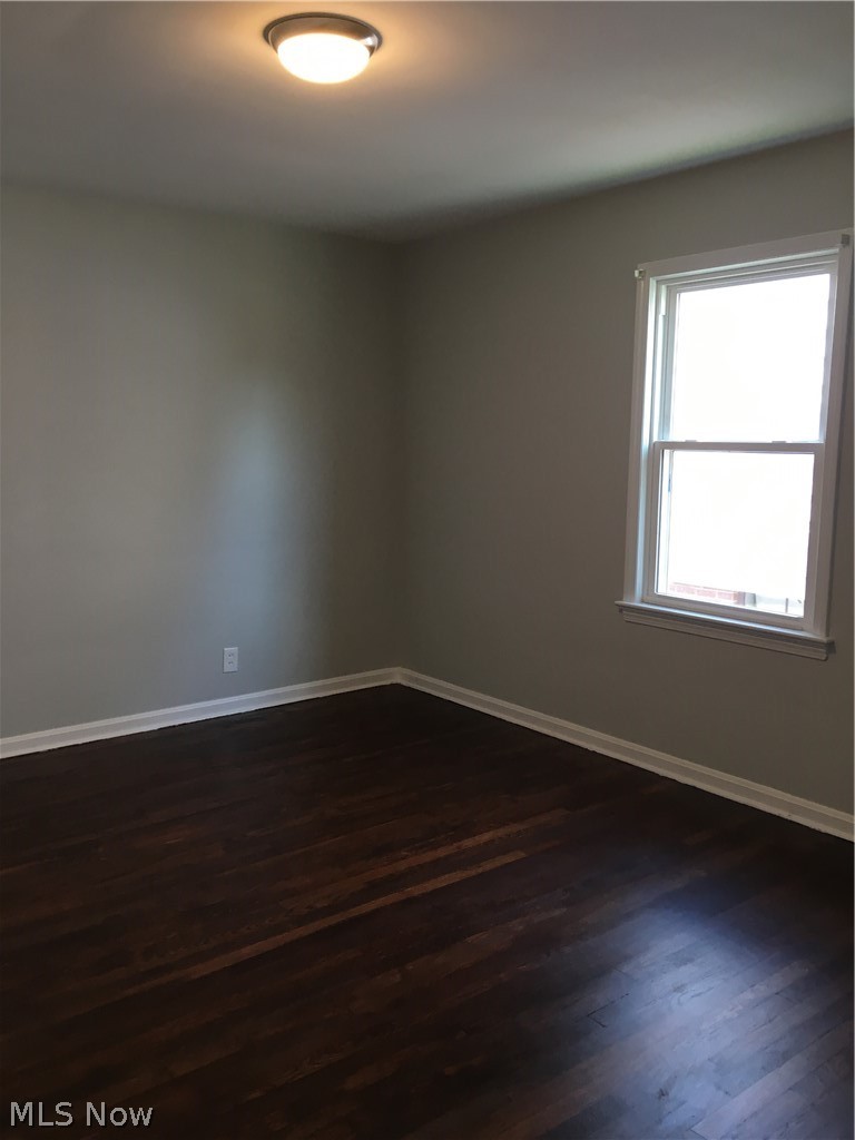 4089 Verona Road Cleveland, OH 44121 - Photo 12 of 26 Gallery Image 12