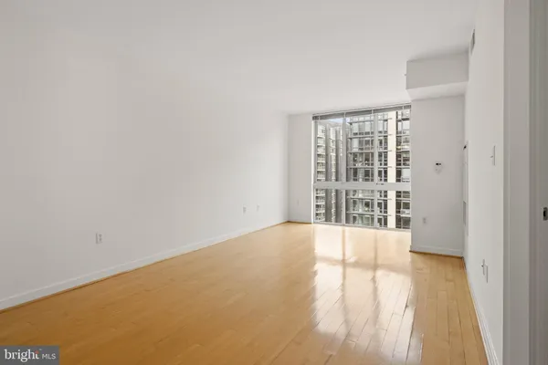 $360,000 | 1000 New Jersey Avenue Southeast, Unit 908, Washington, DC 20003