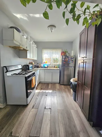 $180,000 | 5635 South California Avenue, Chicago, IL 60629