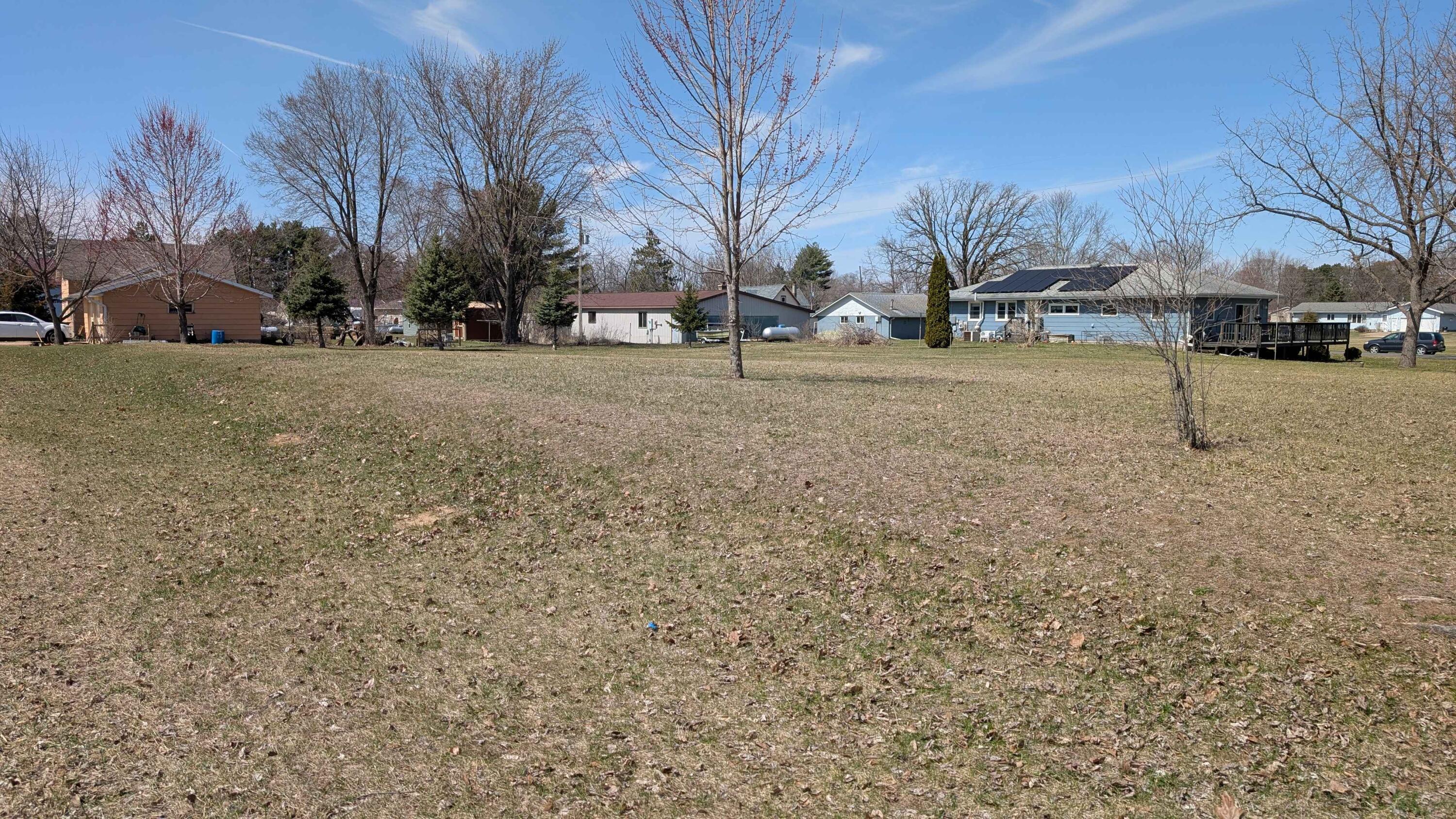 Lot 0 East 4th Street Cochrane, WI 54622 - Photo 4 of 8 Across Lot from Right Lot Line