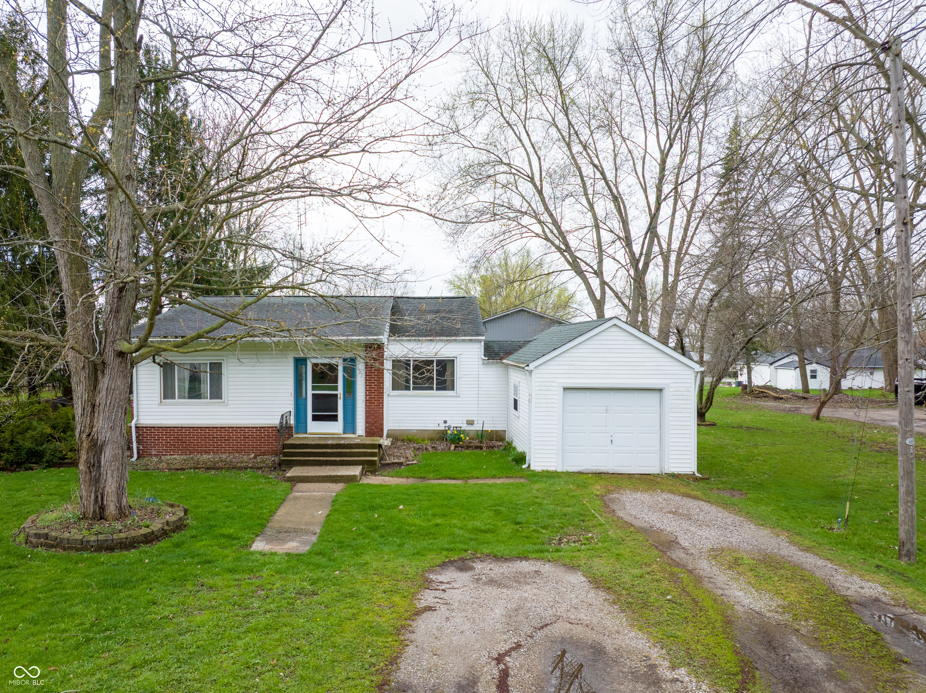 607 North Street Fremont, IN 46737 - Photo 1 of 31