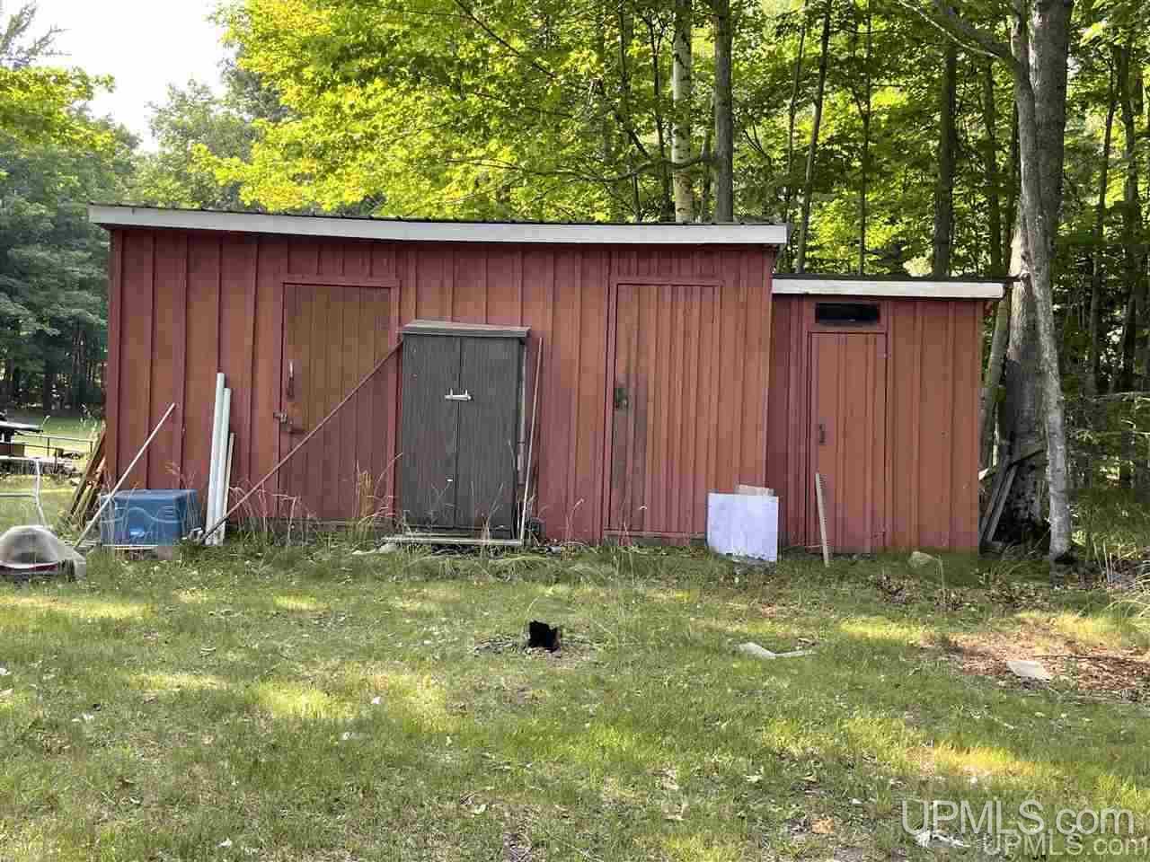 N4556 Lighthouse Road Big Bay, MI 49808 - Photo 4 of 28 Gallery Image 4