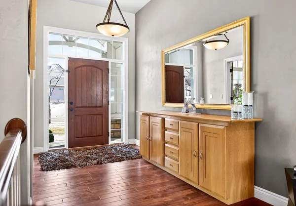 $869,900 | 5667 North Summerland Drive, Appleton, WI 54913