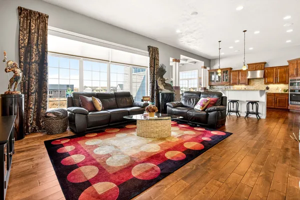 $869,900 | 5667 North Summerland Drive, Appleton, WI 54913