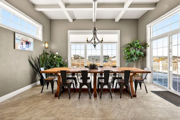 $869,900 | 5667 North Summerland Drive, Appleton, WI 54913