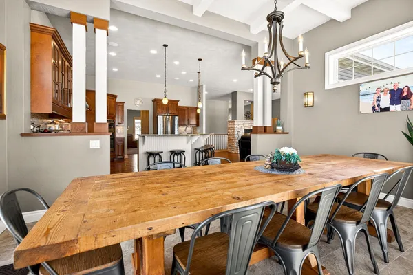 $869,900 | 5667 North Summerland Drive, Appleton, WI 54913