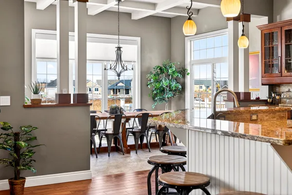 $869,900 | 5667 North Summerland Drive, Appleton, WI 54913