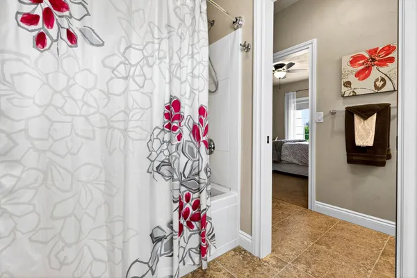 $869,900 | 5667 North Summerland Drive, Appleton, WI 54913