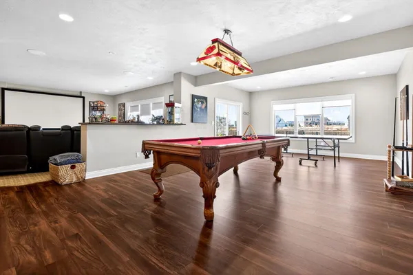 $869,900 | 5667 North Summerland Drive, Appleton, WI 54913