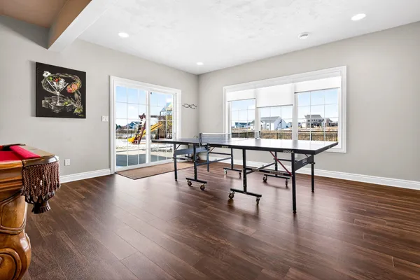 $869,900 | 5667 North Summerland Drive, Appleton, WI 54913