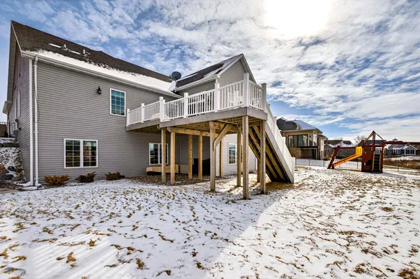 $869,900 | 5667 North Summerland Drive, Appleton, WI 54913