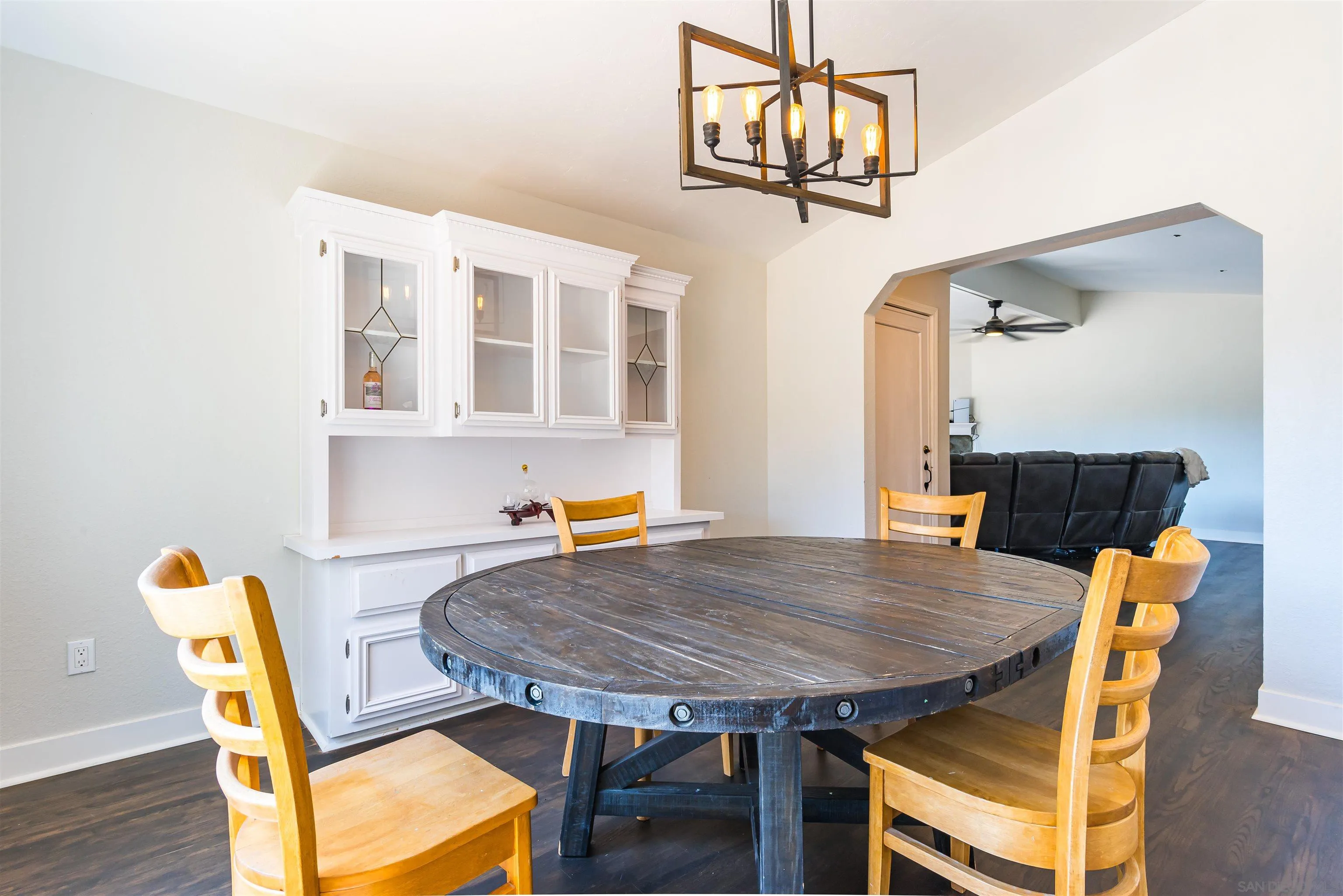 0 High Glen Road Alpine, CA 91901 - Photo 40 of 74 a view of a dining room with furniture and wooden floor