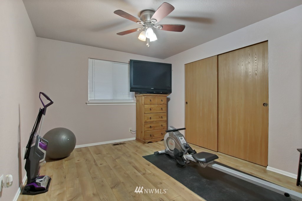 1622 Diamond Road Southeast Lacey, WA 98503 - Photo 10 of 16 Gallery Image 10