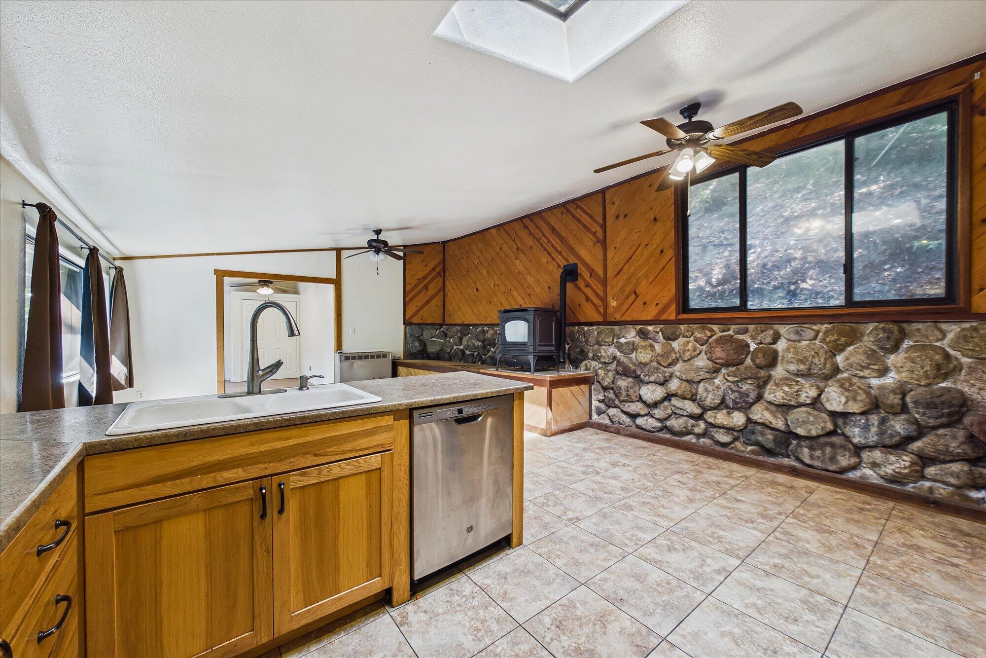 1654 Orchard Road Redway, CA 95560 - Photo 31 of 60 Gallery Image 31