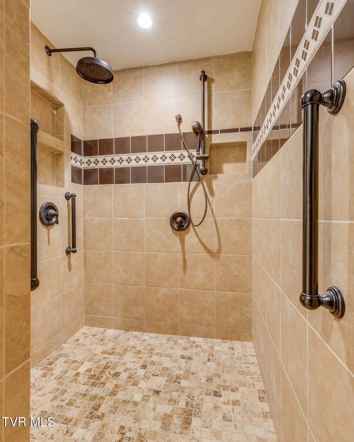 355 Huckleberry Road Bluff City, TN 37618 - Photo 25 of 50 026