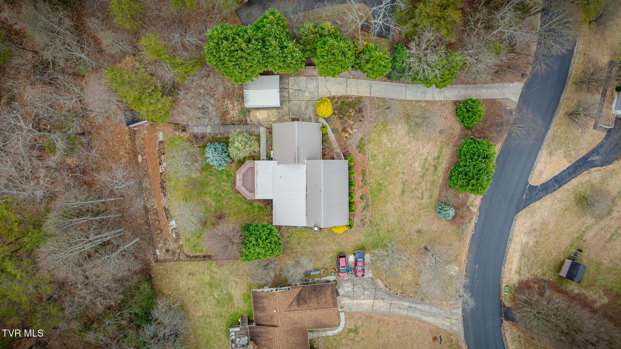 355 Huckleberry Road Bluff City, TN 37618 - Photo 49 of 50 107