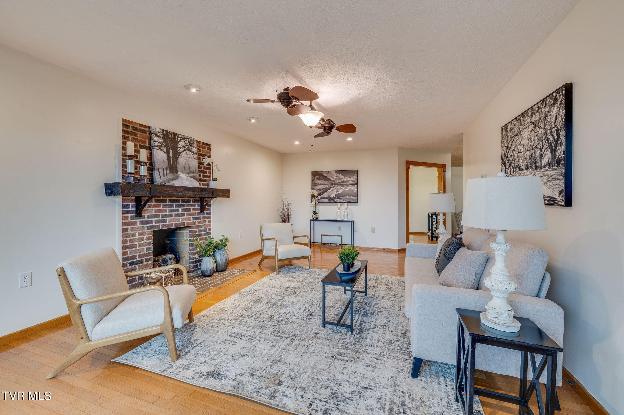 355 Huckleberry Road Bluff City, TN 37618 - Photo 7 of 50 008