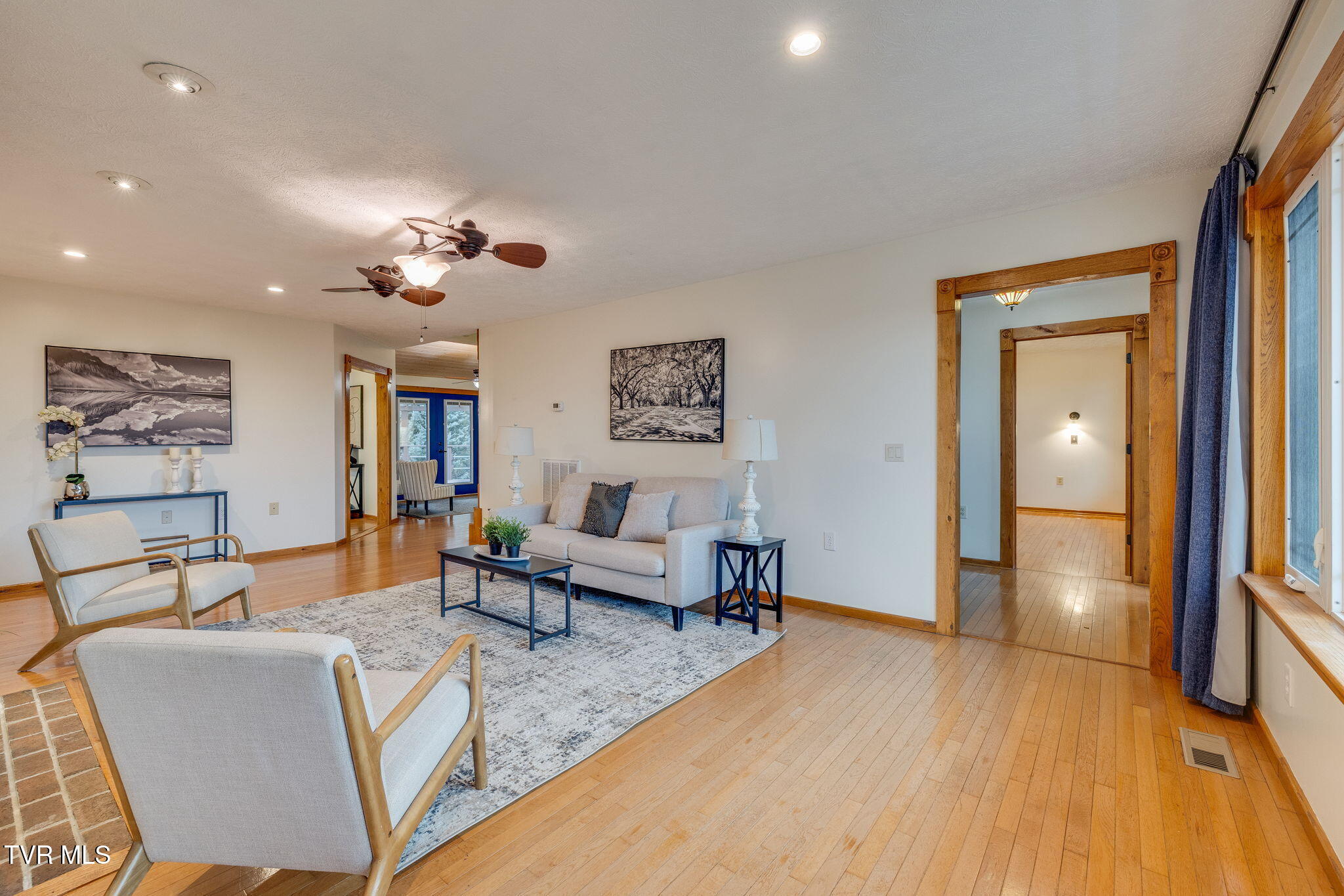 355 Huckleberry Road Bluff City, TN 37618 - Photo 8 of 50 009