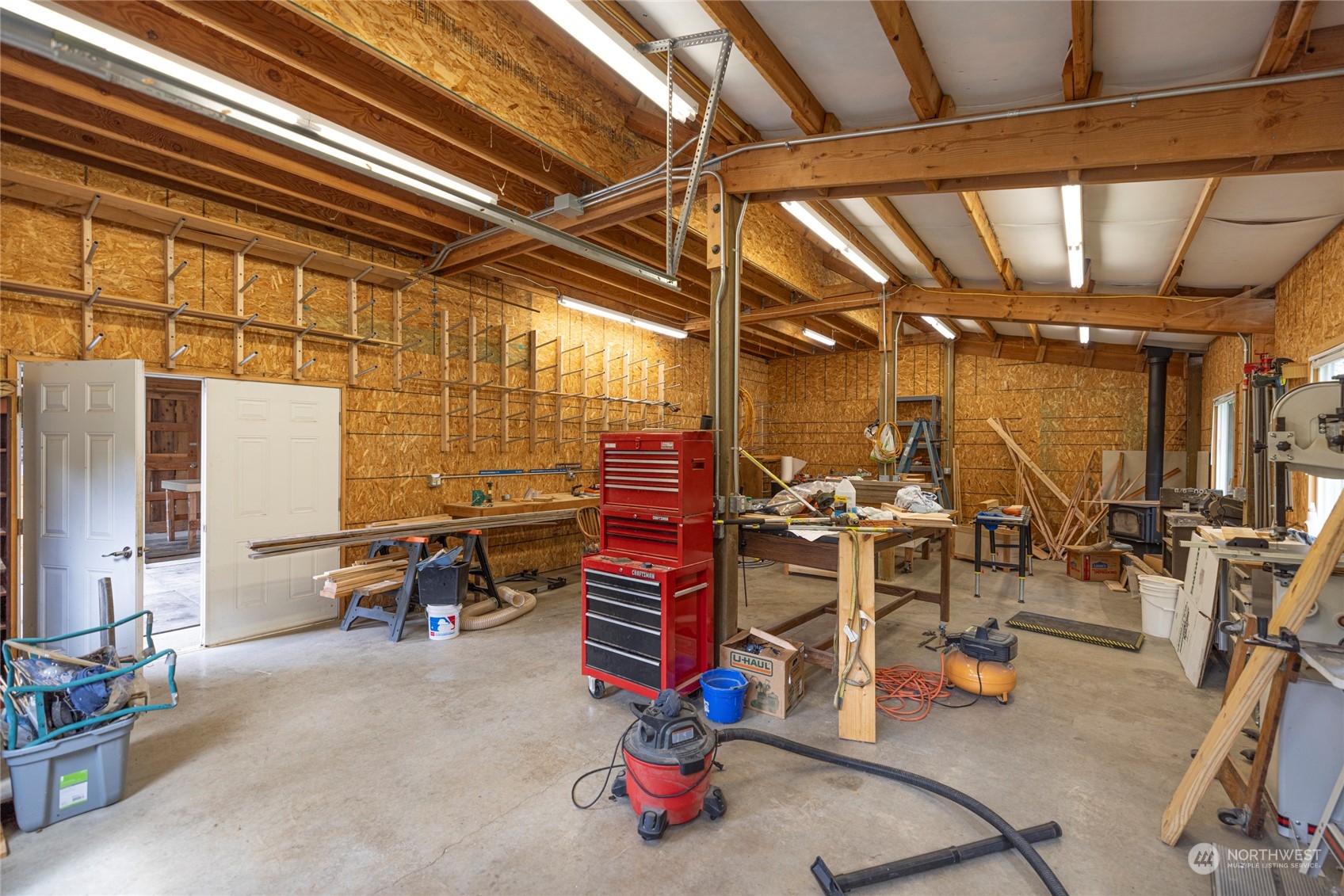 6055 East Hemmi Road Bellingham, WA 98226 - Photo 39 of 40 a view of gym