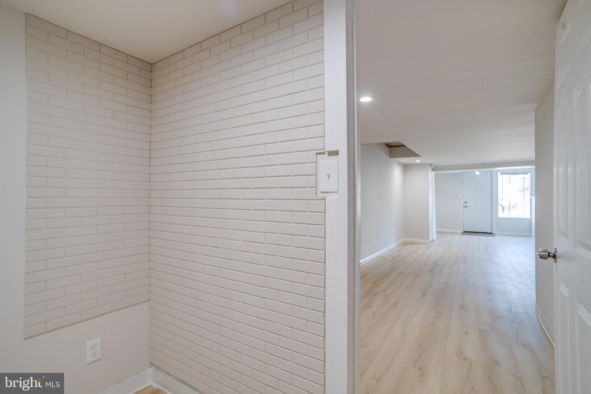 5878 Belair Road Baltimore, MD 21206 - Photo 34 of 41 a view of a room