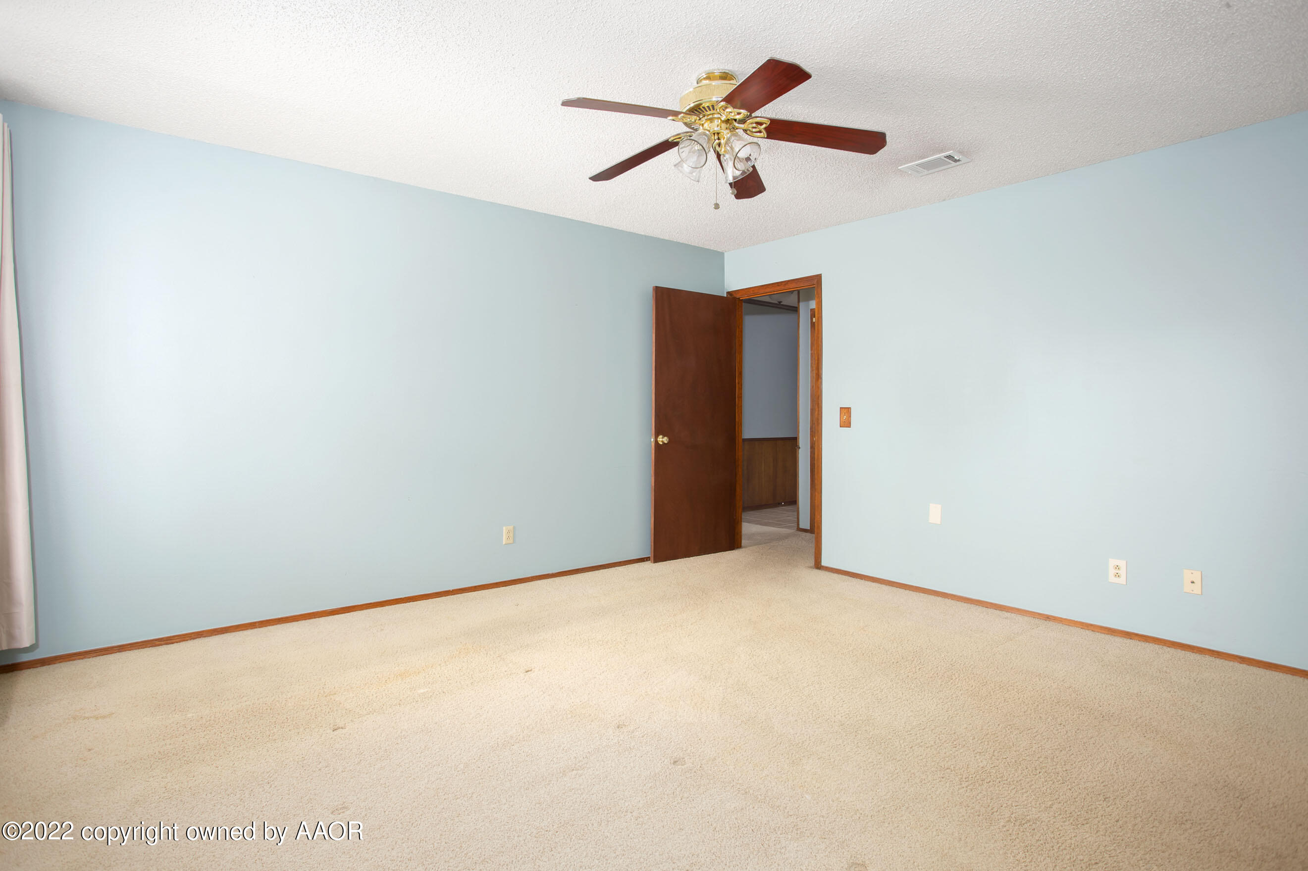 5721 South Milam Street Amarillo, TX 79110 - Photo 16 of 24 Master Bedroom v2
