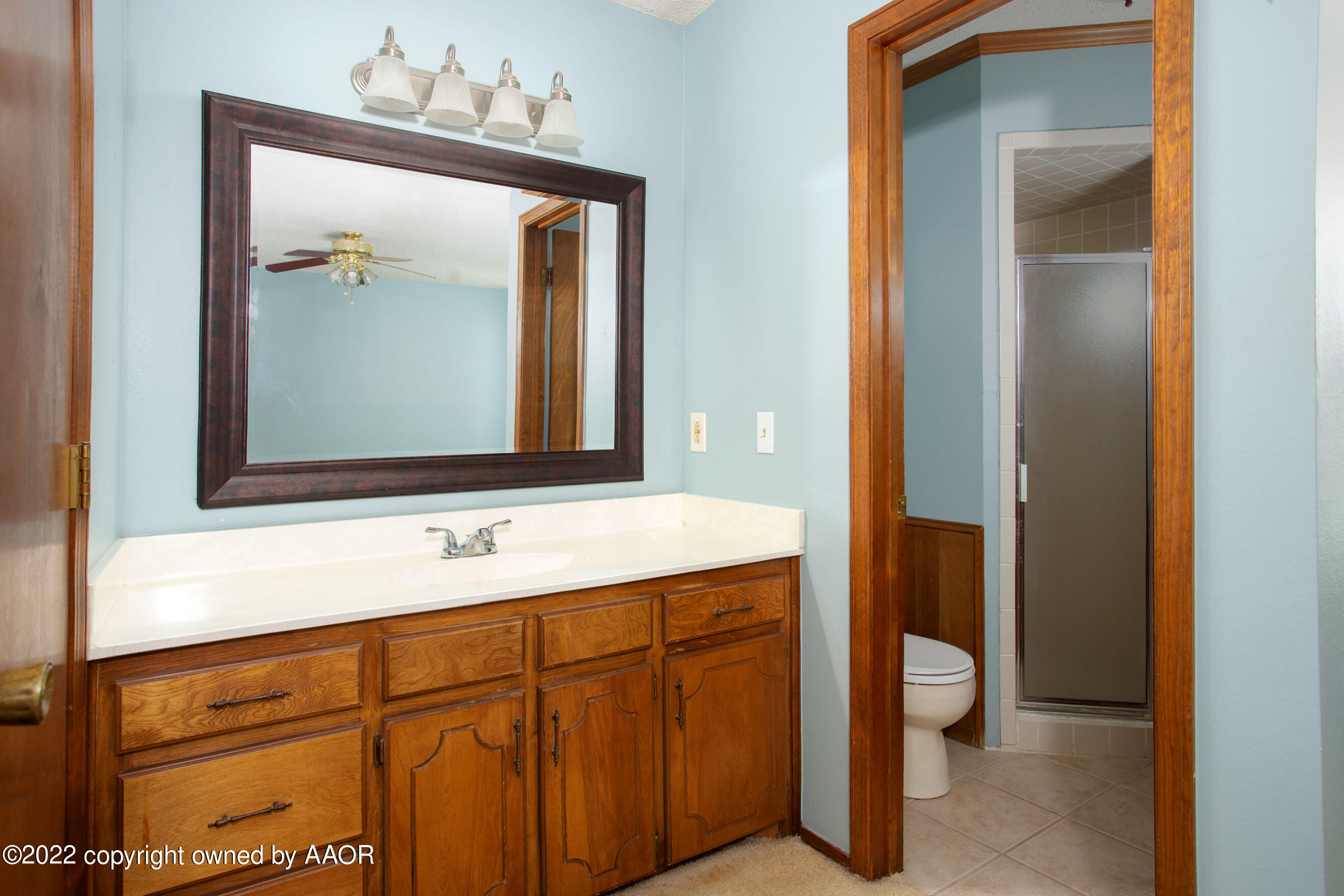 5721 South Milam Street Amarillo, TX 79110 - Photo 5 of 24 Mater bath