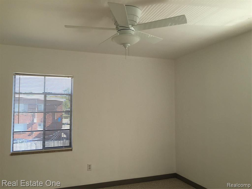 131 Oneida Street, Unit 4 Pontiac, MI 48341 - Photo 10 of 13
