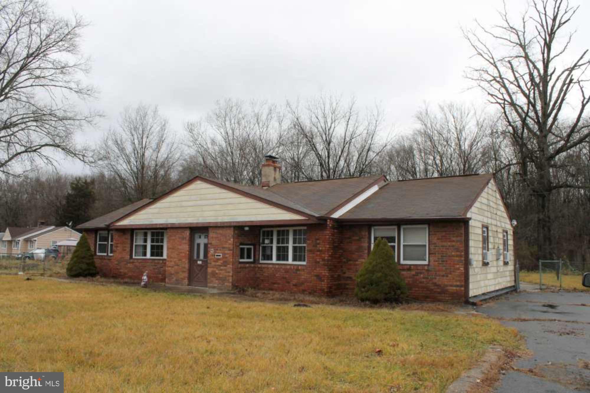 176 Lemmon Avenue Pemberton, NJ 08068 - Photo 1 of 23 Front