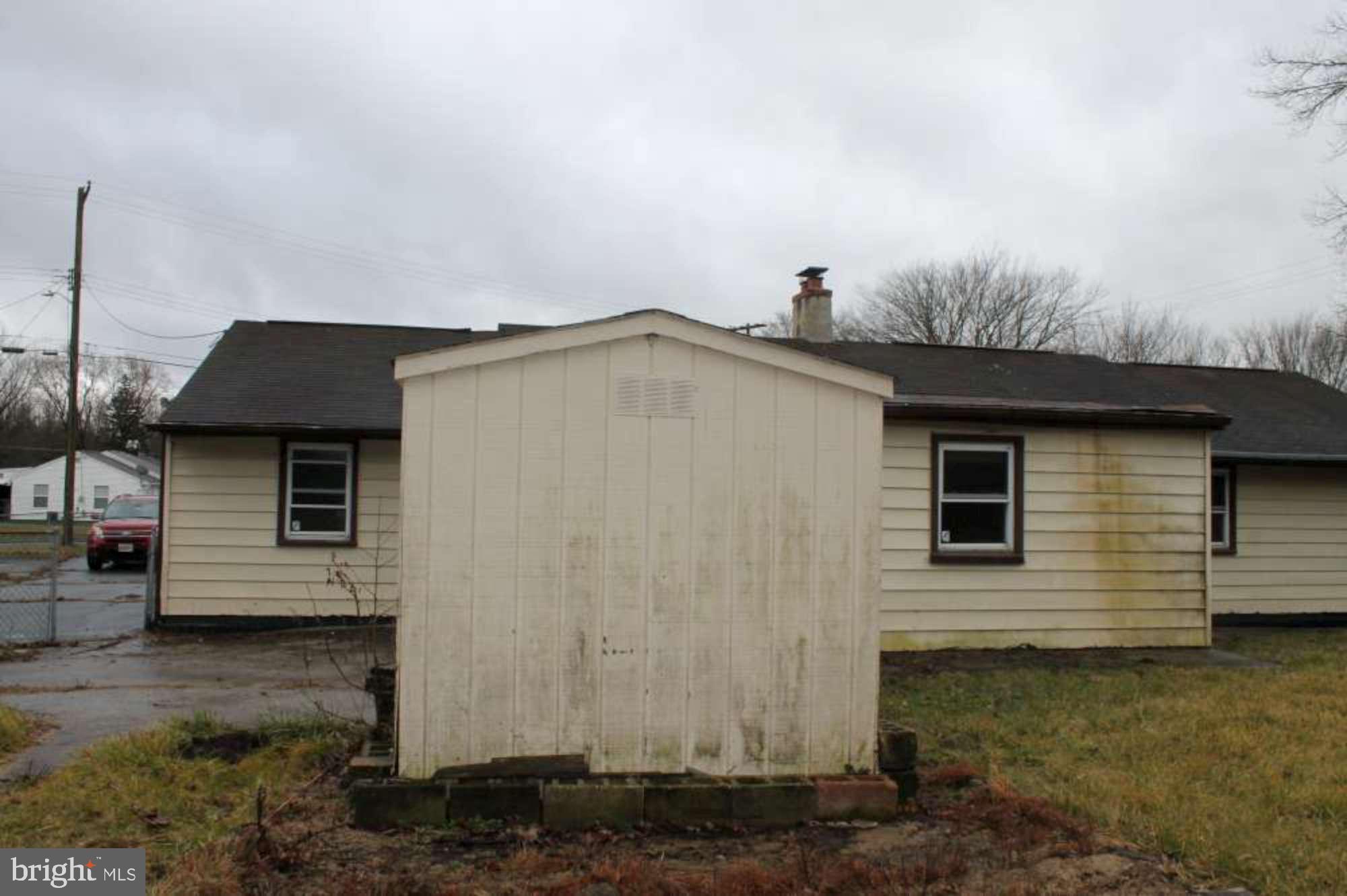 176 Lemmon Avenue Pemberton, NJ 08068 - Photo 5 of 23 Back